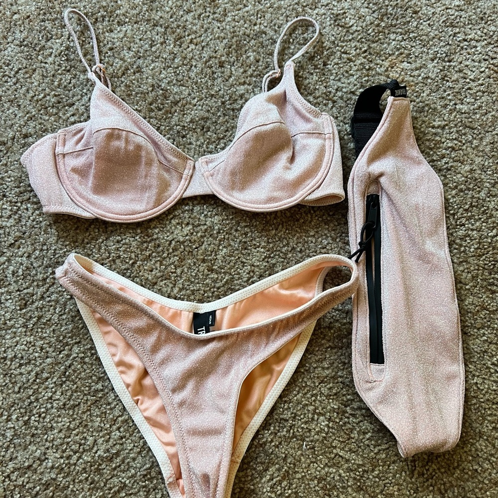 Triangl MICA pink sparkle bikini!